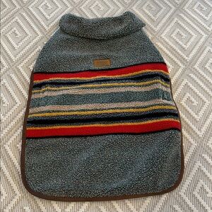 Pendleton Yakima Reversible Dog Coat- in Heather Green